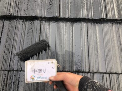 奈良北葛城郡広陵町I様　外壁塗装・屋根塗装・防水工事 屋根中塗り