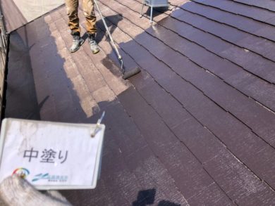奈良奈良市U様邸　外壁塗装・屋根塗装・防水工事 屋根塗装下塗り