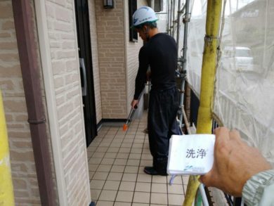 奈良県大和高田市Ｉ様邸 　外壁塗装・屋根塗装工事 外壁の洗浄