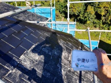 奈良県生駒市K様邸　外壁塗装・屋根塗装工事 屋根中塗り