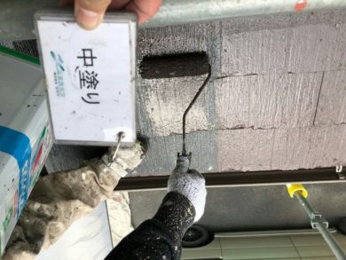 奈良大和高田市N様邸　外壁塗装・屋根塗装 屋根塗装中塗り