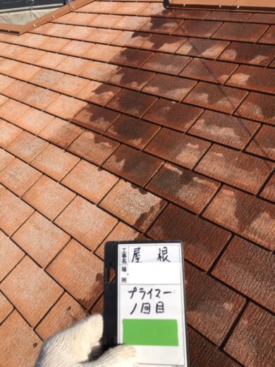 奈良葛城市K様　外壁塗装・屋根塗装工事 屋根塗装下塗り1回目
