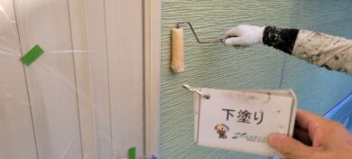 奈良県葛城市M様邸　外壁塗装・防水工事 外壁下塗り