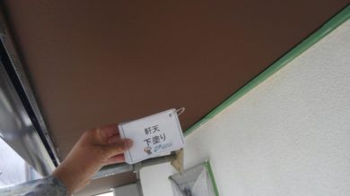 奈良県生駒郡三郷町F様邸　外壁塗装・屋根塗装・防水工事 軒天　下塗り