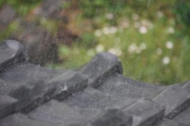 奈良の香芝市の株式会社ヨネヤの外壁塗装と屋根塗装の雨と屋根