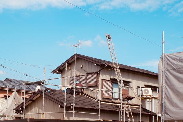 奈良の香芝市の株式会社ヨネヤの外壁塗装と屋根塗装の屋根工事