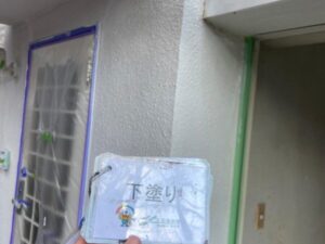 現場の作業風景 外壁下塗り(フィラー塗装) 奈良生駒郡三郷町 現場の作業風景 外壁下塗り(フィラー塗装) 奈良生駒郡三郷町