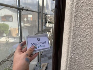 奈良大和高田市E様邸　外壁塗装工事 樋シリコン仕上げ