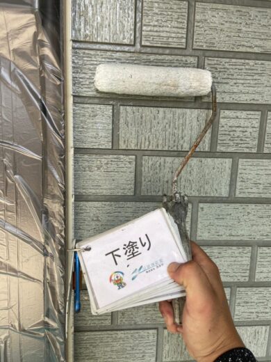 奈良県葛城市I様邸　外壁塗装・屋根塗装・防水工事 外壁下塗り