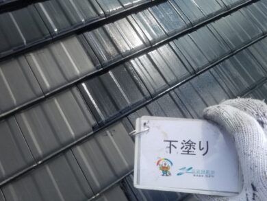 奈良香芝市H様邸　外壁塗装・屋根塗装工事 屋根下塗り