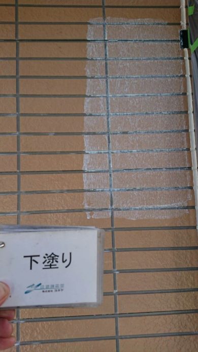 奈良県葛城市M様邸 　外壁塗装・屋根塗装・防水工事 外壁塗装下塗り