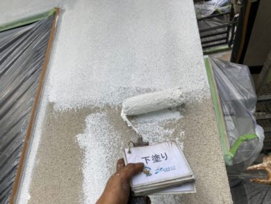 奈良大和高田市O様邸　外壁塗装・屋根塗装・防水工事 外壁塗装下塗り