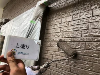 奈良県北葛城郡上牧町H様邸　外壁塗装・屋根塗装・防水工事　 外壁塗装上塗り