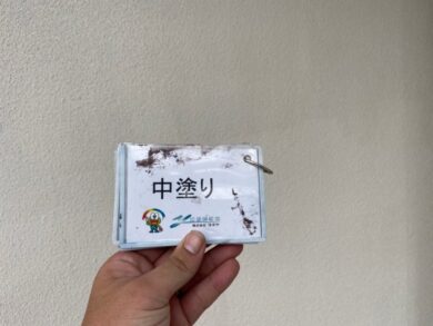 奈良香芝市T様邸　外壁塗装・屋根塗装工事 外壁中塗り