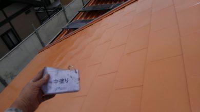 奈良県北葛城郡広陵町S様邸　外壁塗装・屋根塗装工事 屋根塗装　上塗り