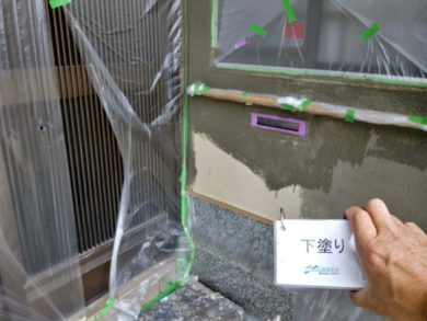 大阪府南河内郡太子町T様邸　外壁塗装工事 下塗り