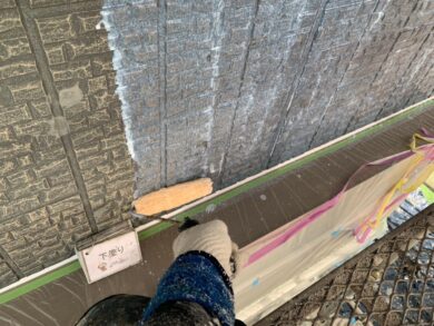 奈良県生駒市F様邸　外壁塗装・屋根塗装・防水工事 外壁下塗り