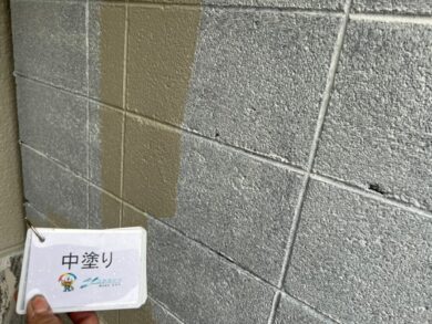 奈良県桜井市株式会社I様　外壁塗装・屋根カバー工事 外壁中塗り