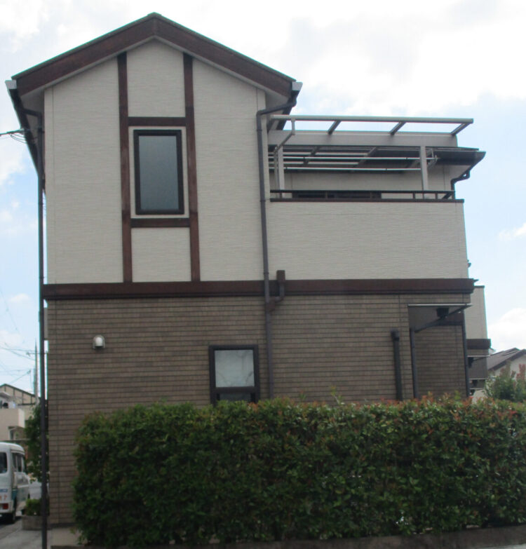 奈良の香芝市の株式会社ヨネヤの外壁塗装と屋根塗装の費用を抑える方法
