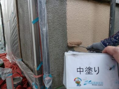 奈良県奈良市N様邸　外壁塗装工事 外壁中塗り