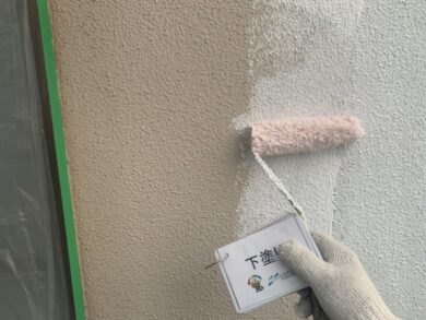 奈良県生駒郡三郷町N様　外壁塗装工事 外壁塗装下塗り