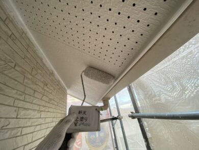 奈良県奈良市K様邸　外壁塗装・屋根塗装・防水工事 軒天上塗り