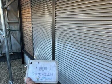 奈良県大和高田市T様邸　外壁塗装・屋根塗装・防水工事 雨戸シリコン仕上げ