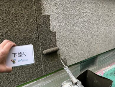 奈良県北葛城郡王寺町E様邸　外壁塗装・屋根塗装工事 下塗り