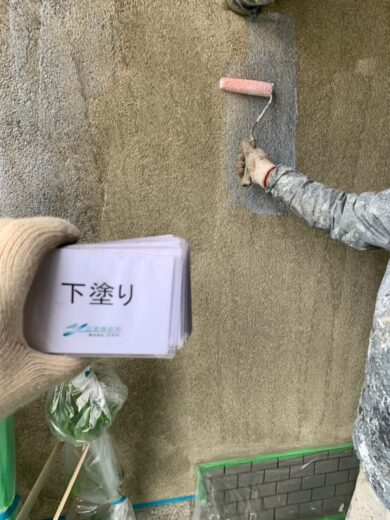 奈良葛城市M様　外壁塗装・防水工事 外壁塗装下塗り