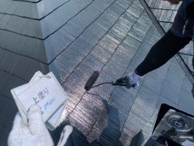 奈良香芝市T様邸　外壁塗装・屋根塗装 屋根上塗り