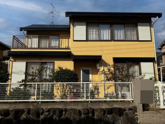 奈良の香芝の株式会社ヨネヤの外壁塗装と屋根塗装の黄色の家
