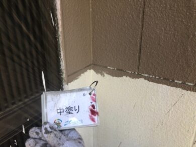 奈良北葛城郡王寺町U様　外壁塗装工事 外壁中塗り