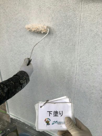 奈良県北葛城郡王寺町T様邸　外壁塗装・屋根塗装工事　 外壁塗装下塗り