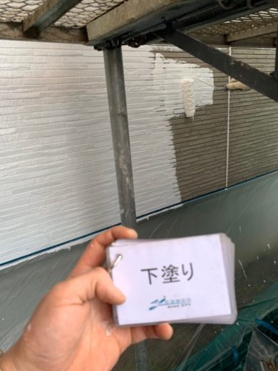 奈良葛城市Y様邸　外壁塗装・屋根塗装・ベランダ防水工事 外壁塗装下塗り