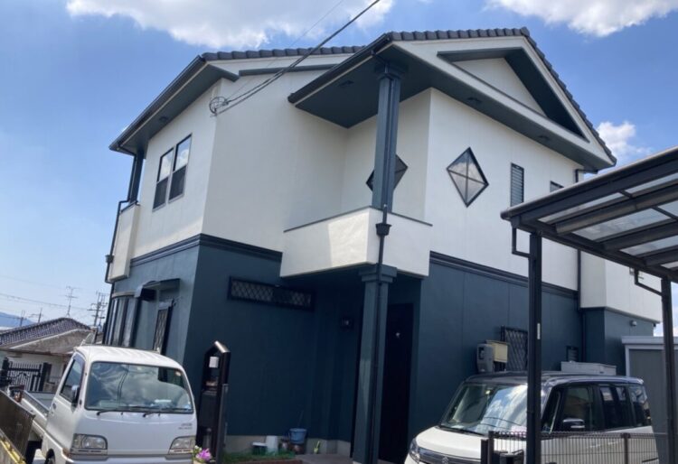 奈良の香芝市の株式会社ヨネヤの外壁塗装と屋根塗装の汚れが目立ちやすい色と目立ちにくい色
