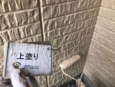 奈良北葛城郡上牧町M様　外壁塗装工事 外壁塗装上塗り