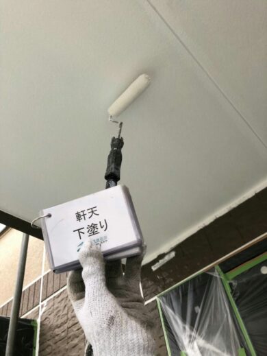 奈良御所市N様　外壁塗装・屋根塗装工事 軒天下塗り
