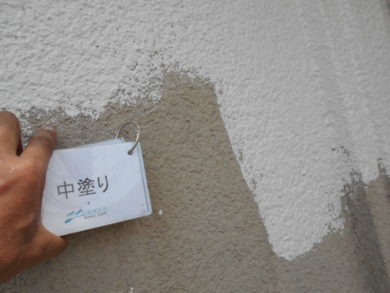 奈良大和高田市N様　外壁塗装・屋根塗装 2F外壁塗装中塗り