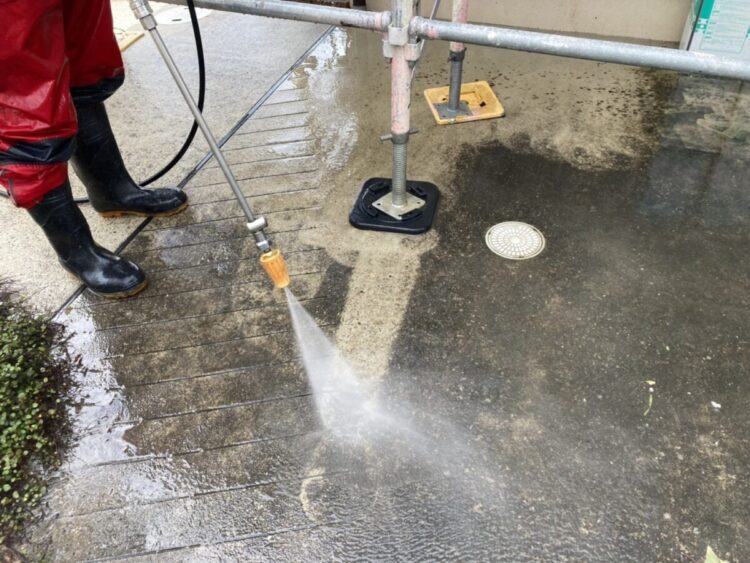 奈良の香芝市の株式会社ヨネヤの外壁塗装と屋根塗装の洗浄