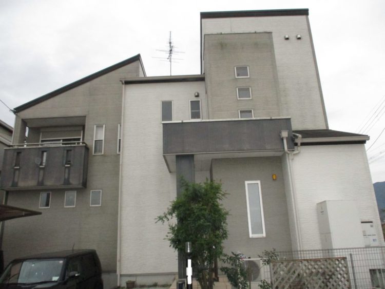 奈良葛城市Y様邸　外壁塗装・屋根塗装・ベランダ防水工事 施工前の写真