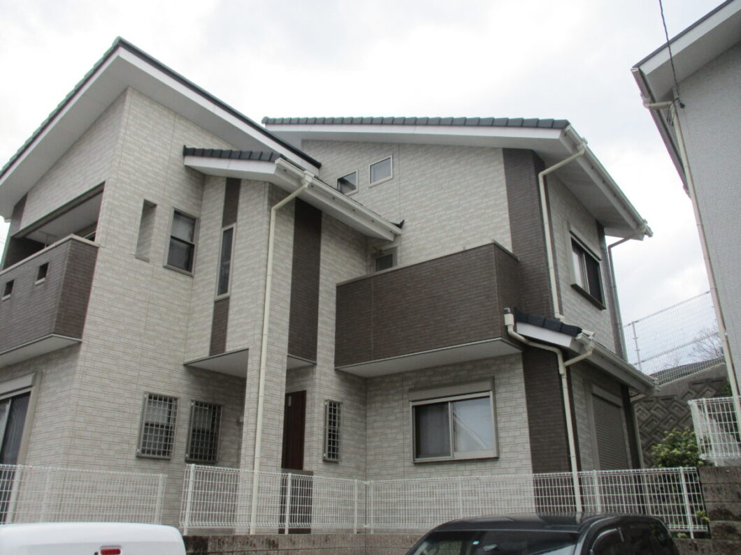 奈良県大和郡山市北郡山町T様邸　外壁塗装・防水工事 施工前の写真
