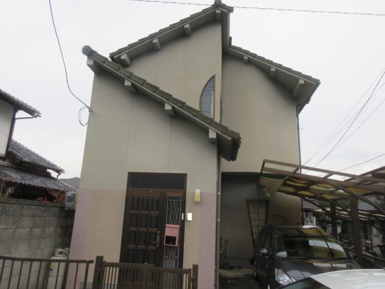 奈良北葛城郡広陵町O様　外壁塗装・屋根葺き替え工事 施工前の写真