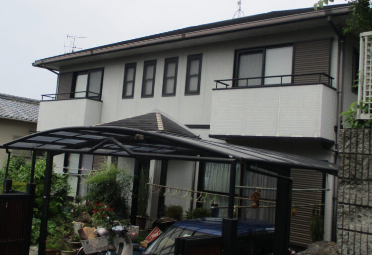 奈良県北葛城郡王寺町Y様邸　外壁塗装・屋根塗装工事 施工前の写真