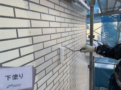奈良北葛城郡河合町S様邸　外壁塗装・屋根塗装・ベランダ防水工事 外壁塗装下塗り