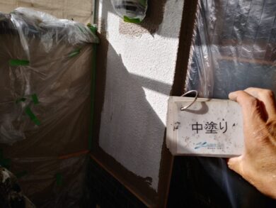 奈良葛城市Y様邸　外壁塗装工事 外壁中塗り