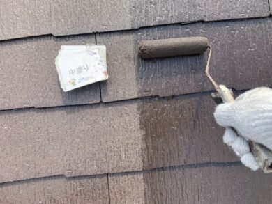 奈良香芝市H様邸　外壁塗装・屋根塗装・防水工事 屋根中塗り