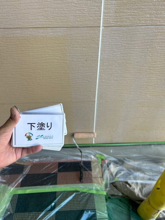 奈良県御所市三室K様邸　外壁塗装・屋根塗装工事 外壁　下塗り