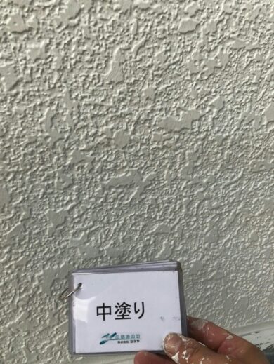 奈良御所市N様　外壁塗装・屋根塗装工事 外壁塗装2F中塗り