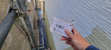 奈良県葛城市M様邸　外壁塗装・防水工事 外壁中塗り