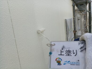 奈良県奈良市O様邸　外壁塗装・屋根塗装・防水工事 外壁上塗り